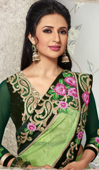 Woman green pink sari flower - free portrait wallpaper