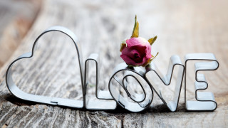 Rose love center heart romantic - the word love free wallpaper