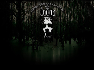 Skull crown woods trees around - dark art free wallpaper