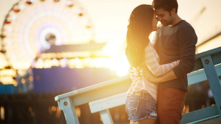 Romantic ferriswheel sunset denim oldercouple - romantic free wallpaper for desktop