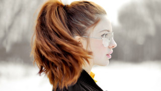 Woman glasses black jacket snow - glass free wallpaper for desktop