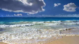 Beach waves crashing sand cloudy - beach free wallpaper for desktop