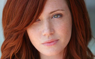 Freckled woman closeup freckles hair - leesha hannigan free wallpaper