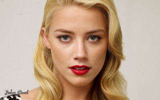 Woman red lipstick black white - a red lipstick free wallpaper for desktop