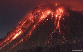 Tall mountain lava flow trees - epic scale free wallpaper for desktop