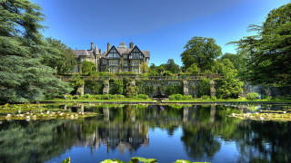 Large house pond bridge beatrix - a large house free wallpaper