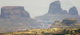 Mountain range people background trees - a few mountain free wallpaper for desktop