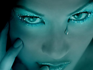 Woman blue eyes tear cheek - her cheek free wallpaper