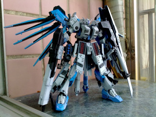 Toy robot sword counter window - mecha free wallpaper