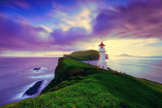 Lighthouse hill ocean sunset purple - a purple sky above free wallpaper for desktop