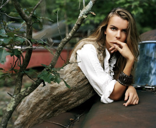 Woman leaning car hand chin - christen dalsgaard free wallpaper