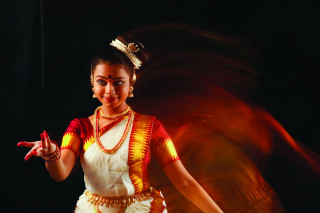 Dancing woman costume red light - bengal school of art free wallpaper