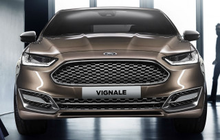 Car closeup room person background - achille leonardi free wallpaper