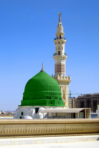 Green dome building sky clock - free architecture wallpaper for mobile