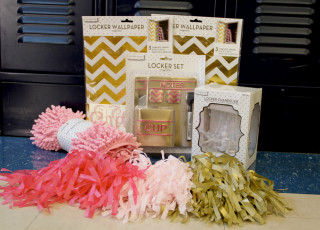 Toiletpaper pompom table stilllife product - free happy birthday wallpaper for desktop