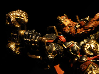 Close up statue armor helmet - diffuse lighting free wallpaper