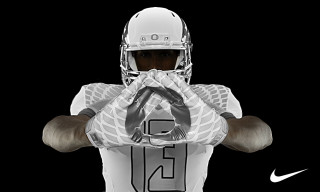 Football player hands face black - his hand together free wallpaper