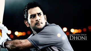 Man holding bat gray shirt - handsome free wallpaper