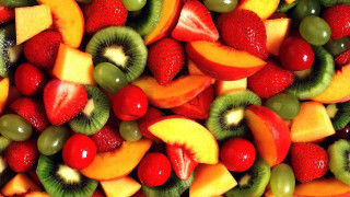 Pile of fruit with kiwis 2 - arcimboldo free wallpaper