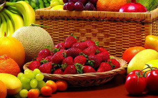 Basket fruit table banana strawberry - banana free wallpaper