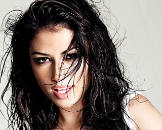 Woman wet hair white shirt - wet hair free wallpaper