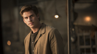 Man glass wall room lights - a jacket free wallpaper for desktop