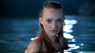 Woman long hair pool water - a pool of water free wallpaper