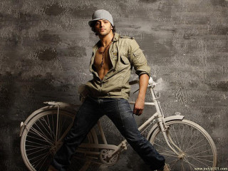 Man bicycle concrete wall kitsch - canvas painting free wallpaper for desktop