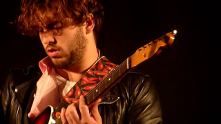 Man guitar tie hand neck - his neck free wallpaper for desktop