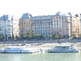 Boats river buildings bridge floating - aladár körösfőikriesch free wallpaper