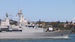 Gray ship city skyline sunny - sunny free wallpaper