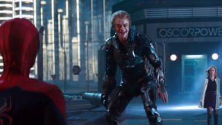 Man suit woman red dress - a spider man free wallpaper