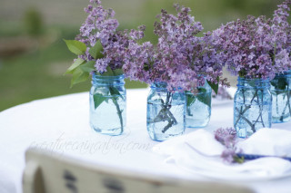 Table mason jars flowers napkin - ambient light free wallpaper