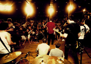 People band drumset room gathering - the floor free wallpaper for desktop