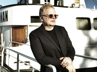 Man suit sunglasses boat portrait - neoism free wallpaper for desktop