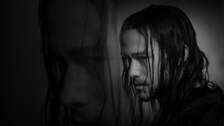 Man long hair woman mirror - the mirror free wallpaper