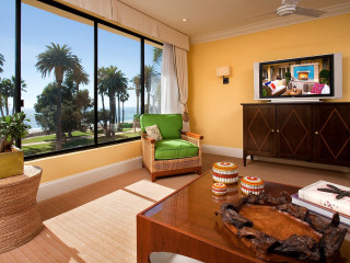 Living room green couch palm - american impressionism free wallpaper