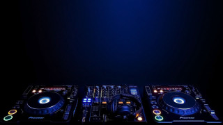 Dj set up controller lights - antoni pitxot free wallpaper