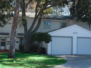 House garage tree driveway front - mingei free wallpaper