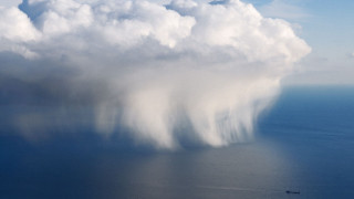 Cloud ocean boat sky water - the water below free wallpaper