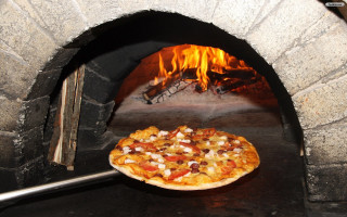 Pizza cooking brick oven fire - a pizza free wallpaper