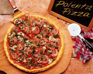 Pizza tomatoes herbs wooden board - arte povera free wallpaper