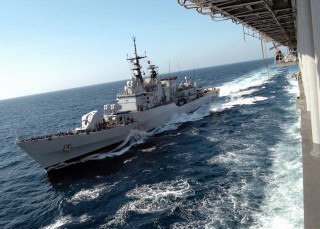 Large ship ocean bridge smaller - incoherent free wallpaper