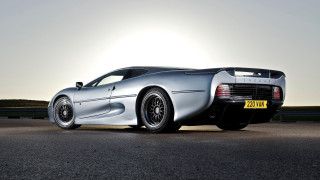 Silver sports car sun background - a few cloud free wallpaper for desktop