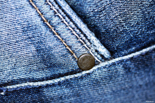 Button pocket jeans ripped worn - a button free wallpaper