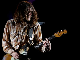 Man long hair guitar concert 3 - brad holland free wallpaper