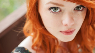 Red hair green eyes serious - red hair free wallpaper