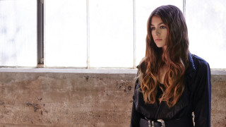 Woman window black shirt belt - her waist free wallpaper