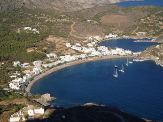 Bay boats mountain water view - exekia free wallpaper for desktop