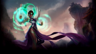 Woman purple dress green light - a purple dress holding free wallpaper for desktop